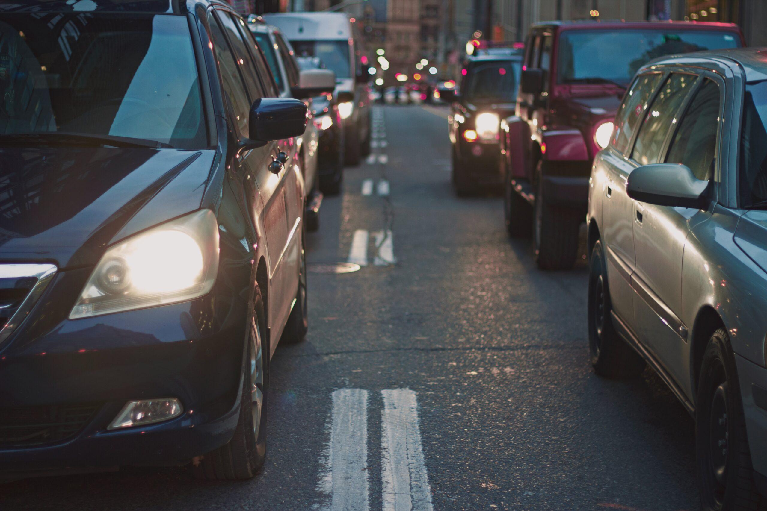 Parco circolante: 2 auto su 3 saranno endotermiche nel 2050?