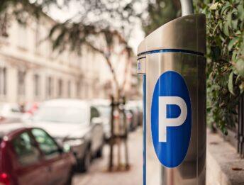 Milano: sosta a pagamento anche per i residenti?