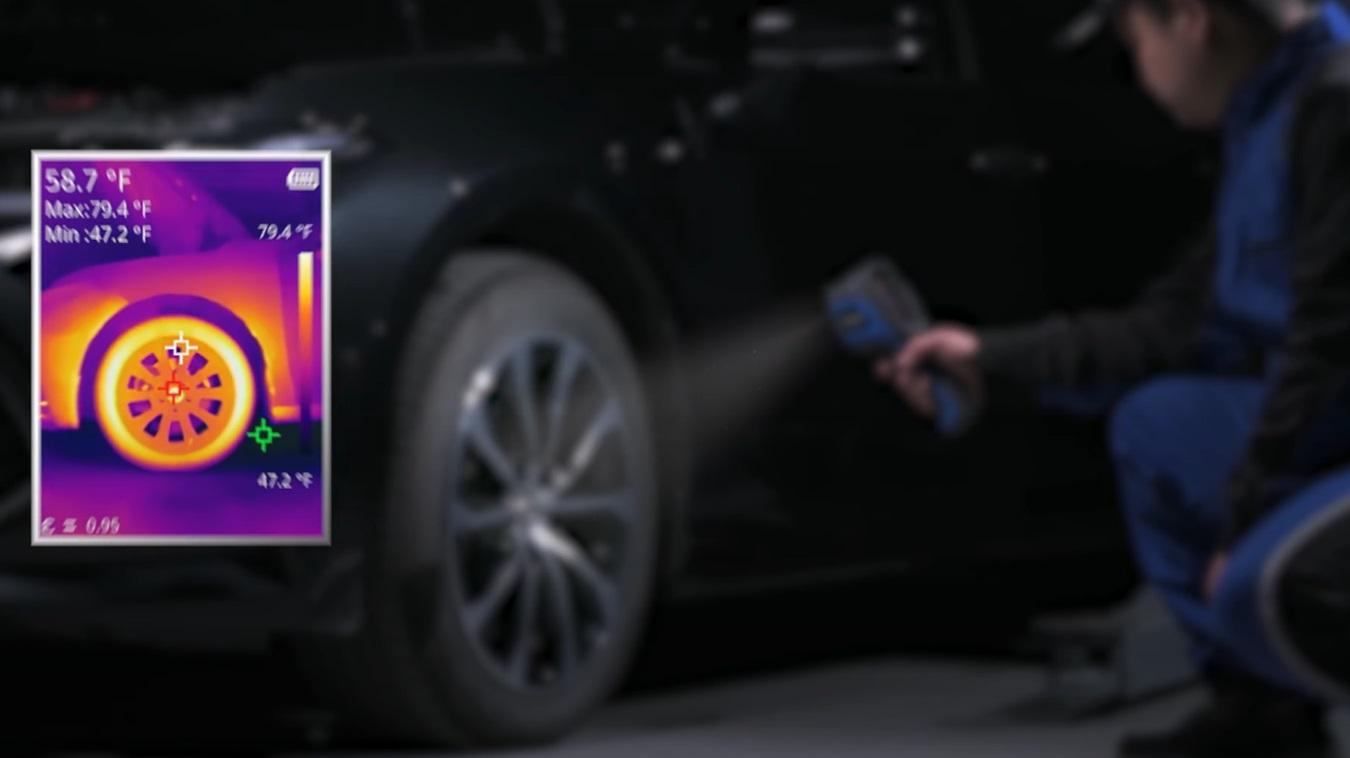Verifica radiatore e termostato auto