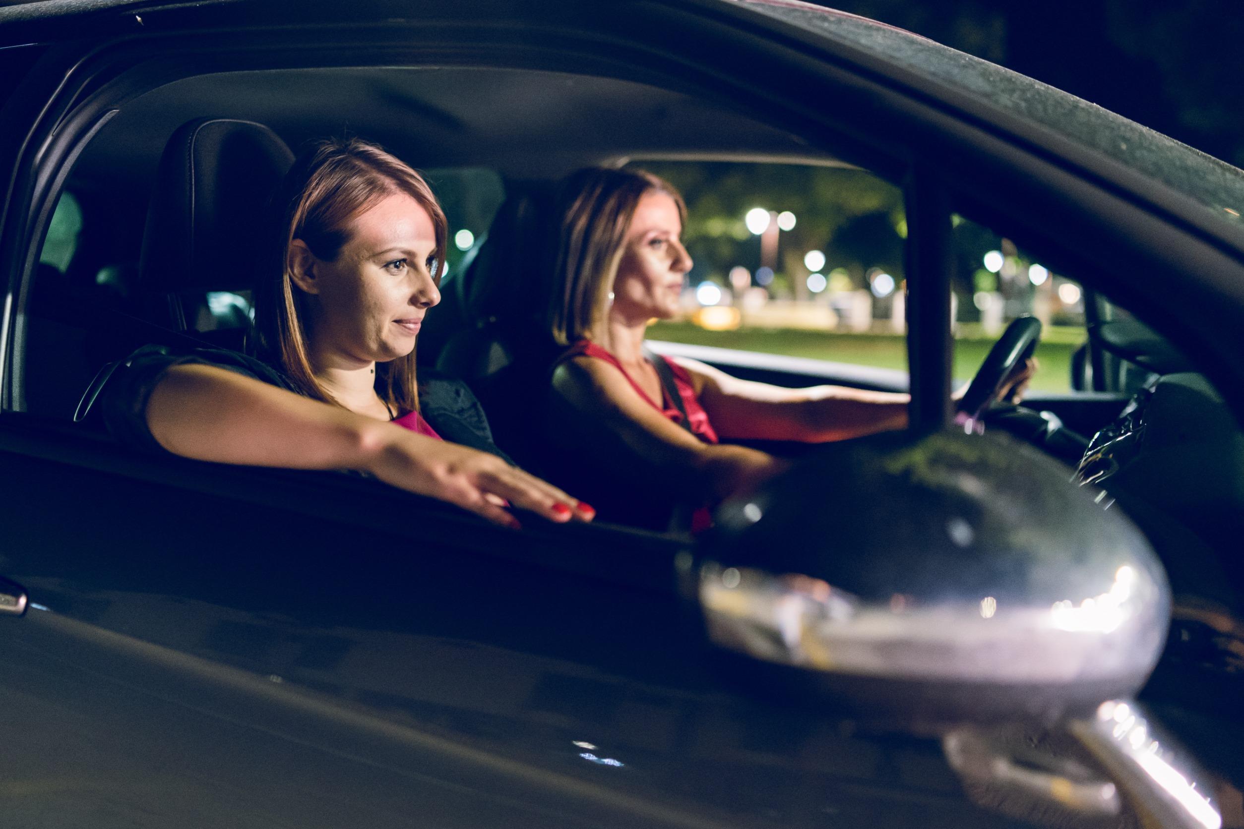 Divieto passeggeri in auto di notte