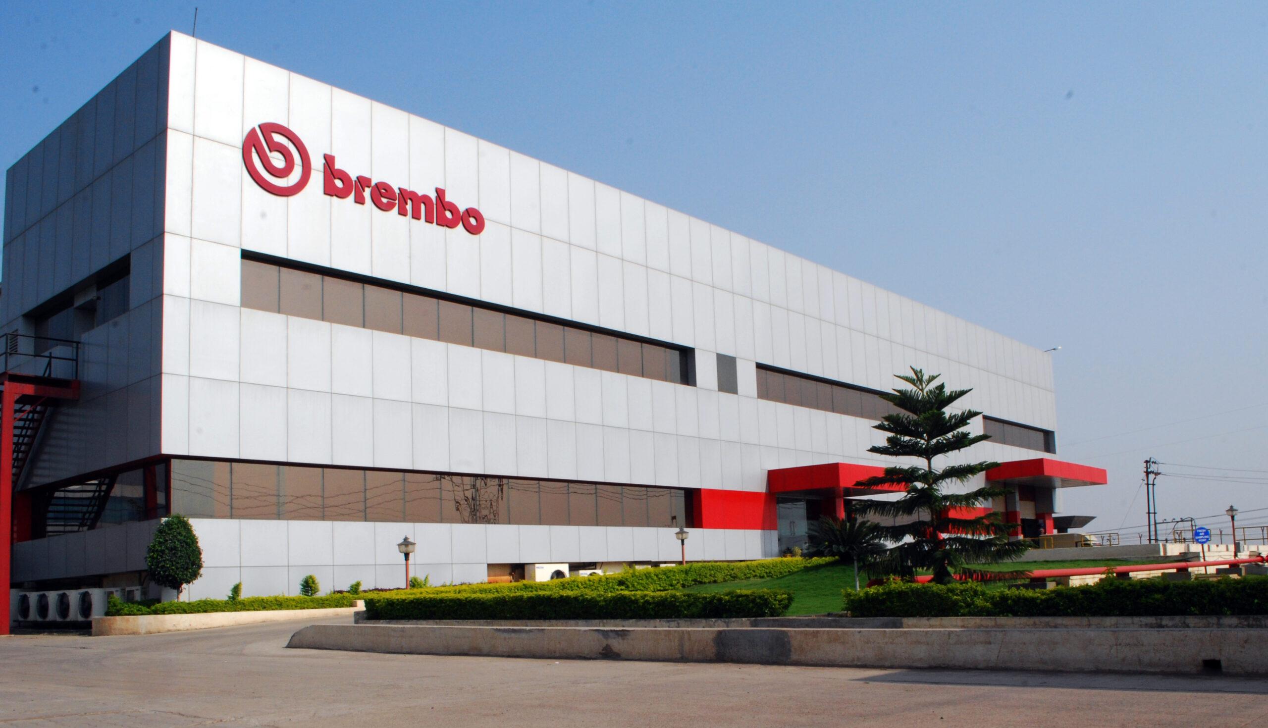Brembo sposta sede legale in Olanda: “ma l’Italia resta strategica”