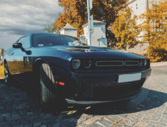 Supercar: Salvini propone doppio esame per guidare auto potenti