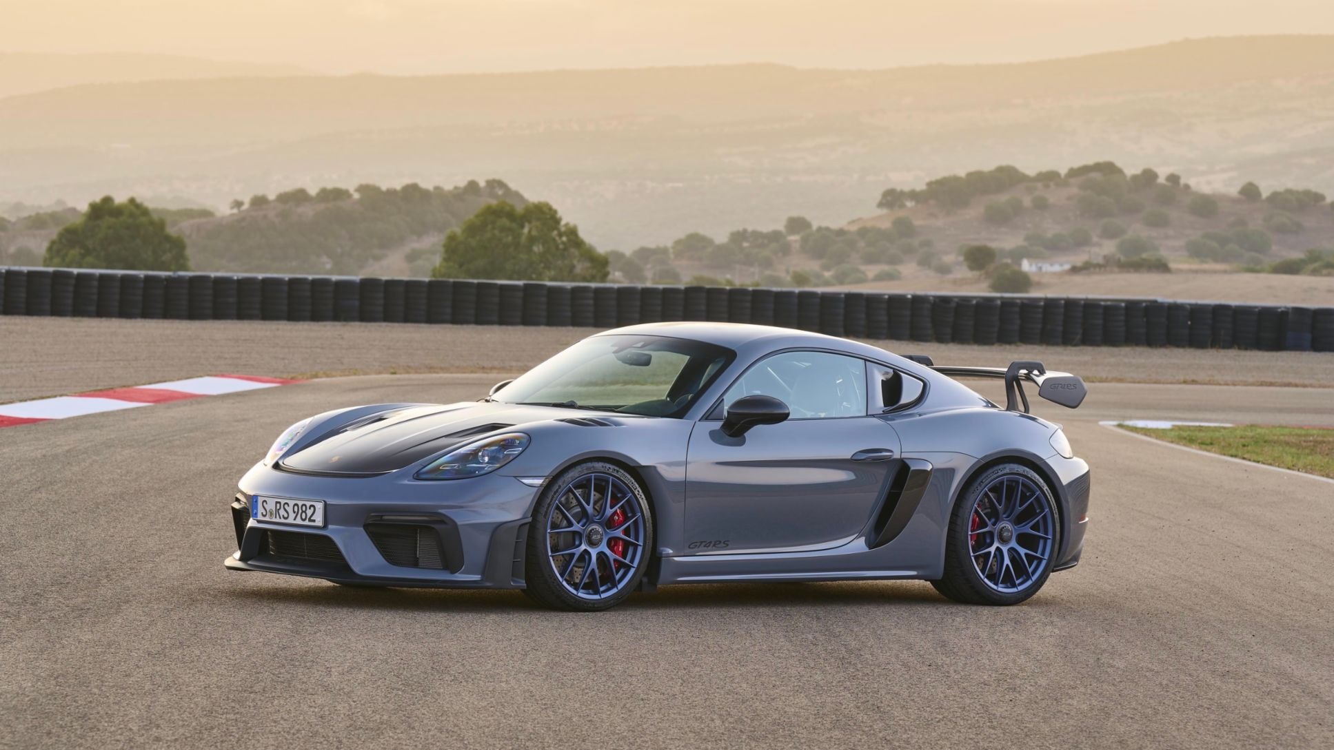 porsche 718 cayman