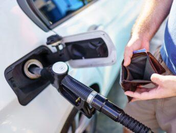 Prezzo benzina: come segnalare eventuali anomalie ai distributori?