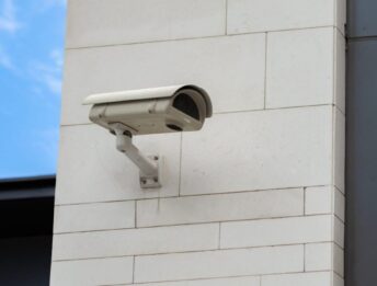 Garante della privacy: proibito uso videocamere per rilevare infrazioni stradali