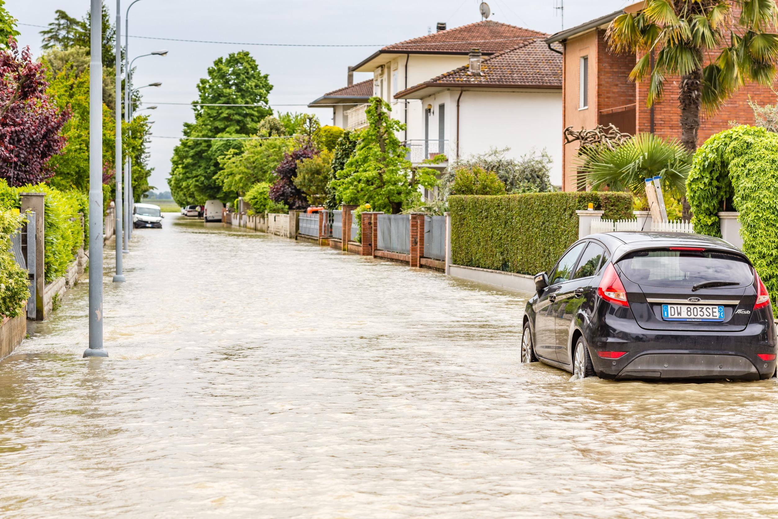 Alluvione Emilia Romagna: niente bollo per chi ha perso l’auto