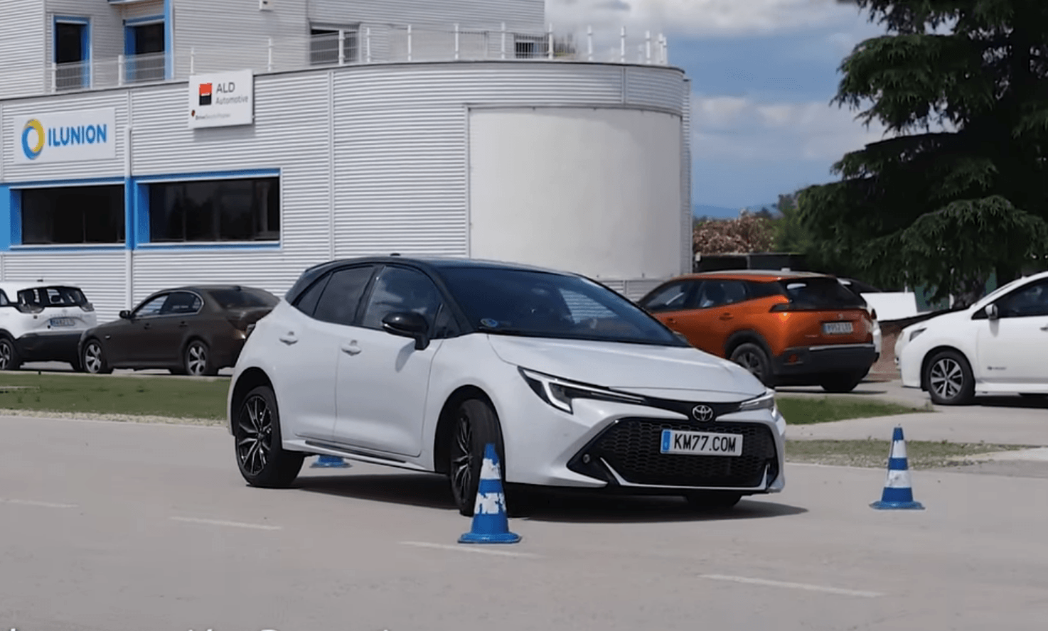 Test alce Toyota Corolla GR Sport: sospensioni attive sotto la lente