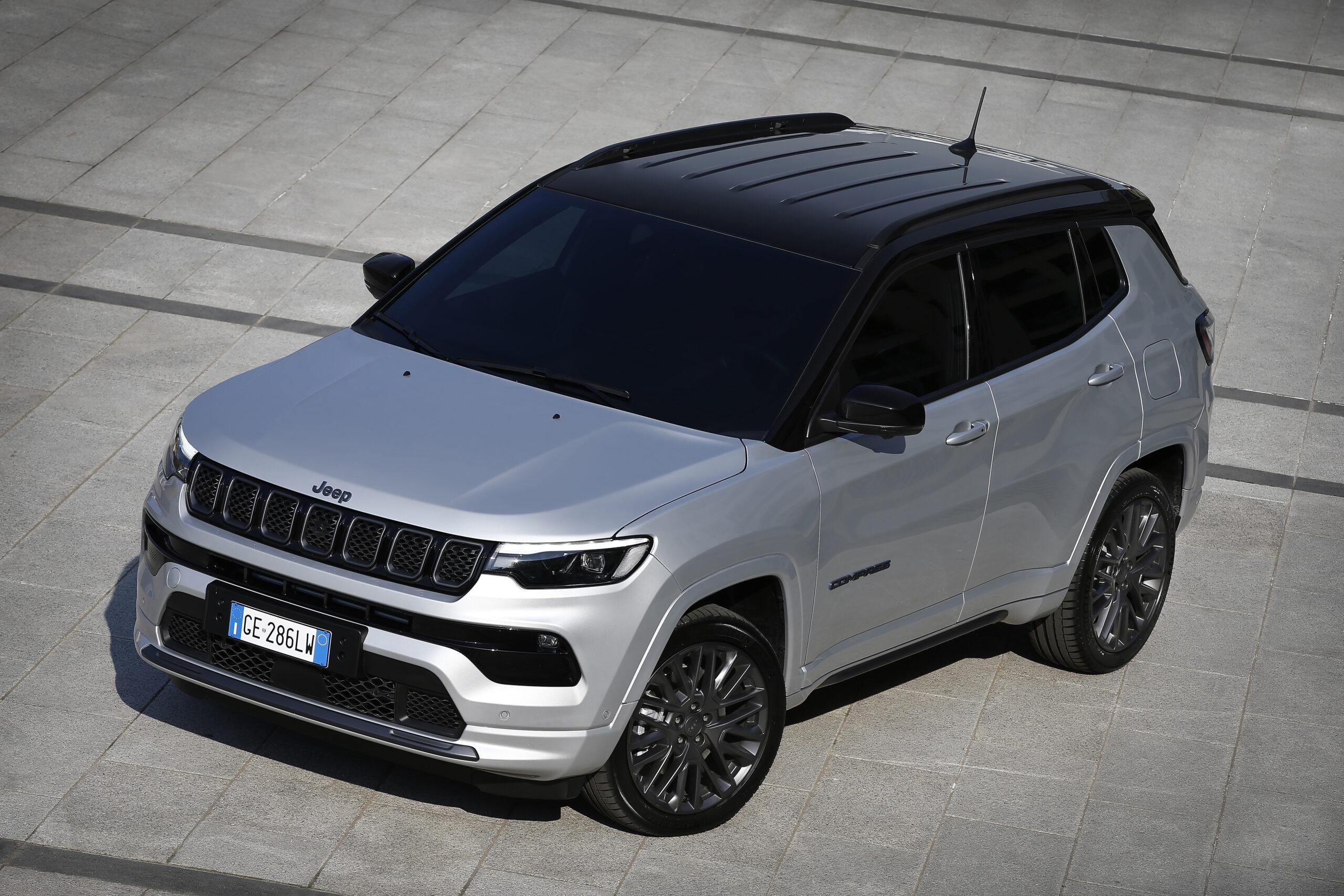 Jeep Compass tira a destra o a sinistra: ecco cosa fare