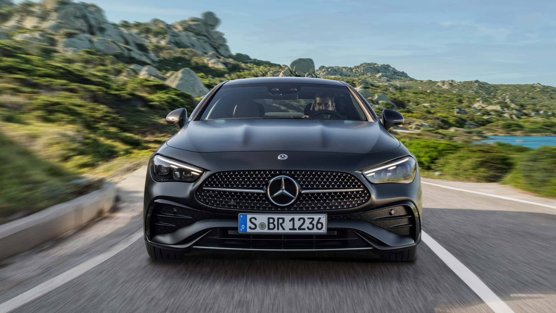 Mercedes CLE Coupé 2024: motori e prezzi in Italia