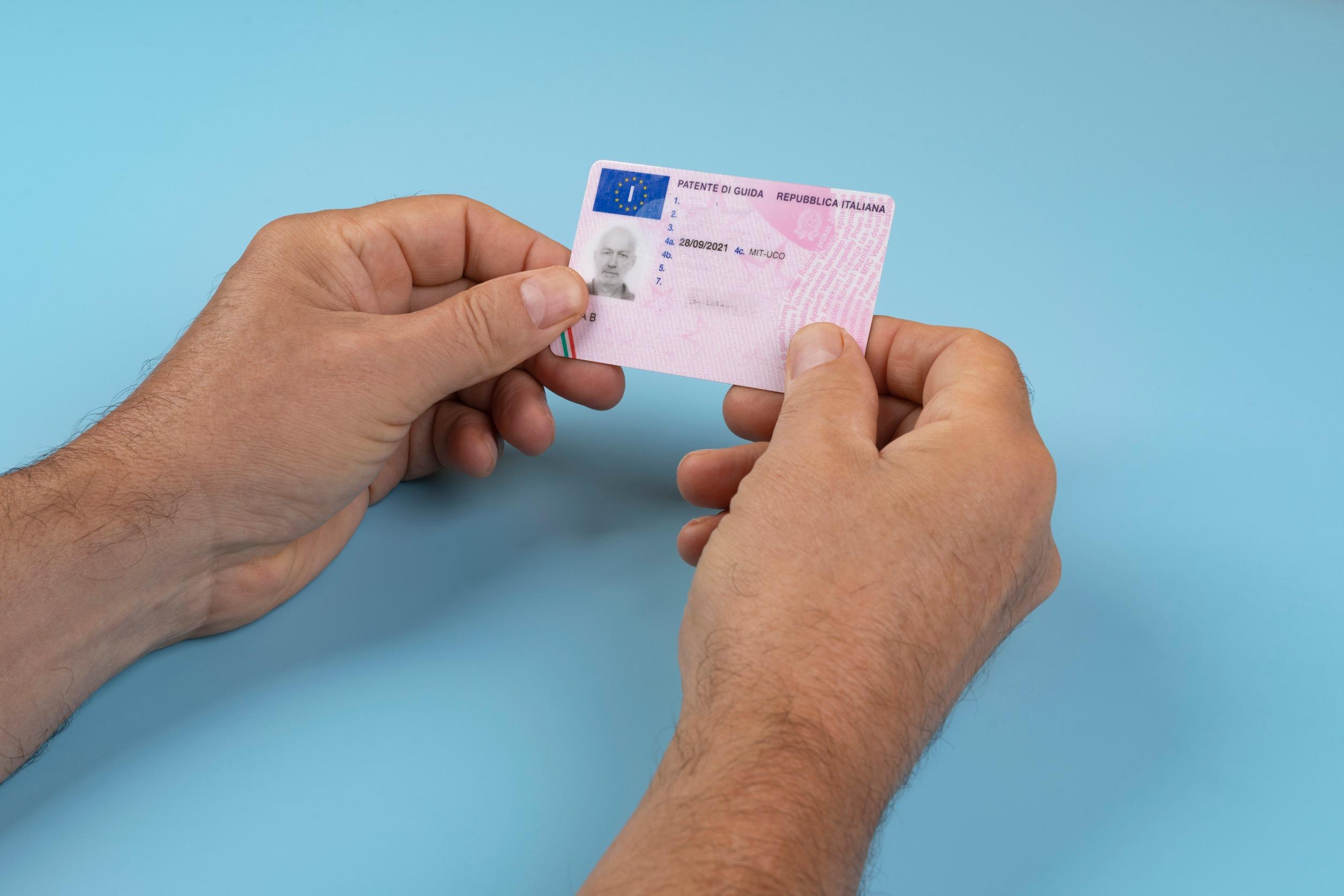 Come controllare i punti della patente senza registrazione