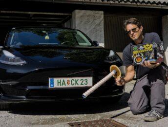 Cybersecurity: intervista all’hacker che ha bucato una Tesla in 2 minuti