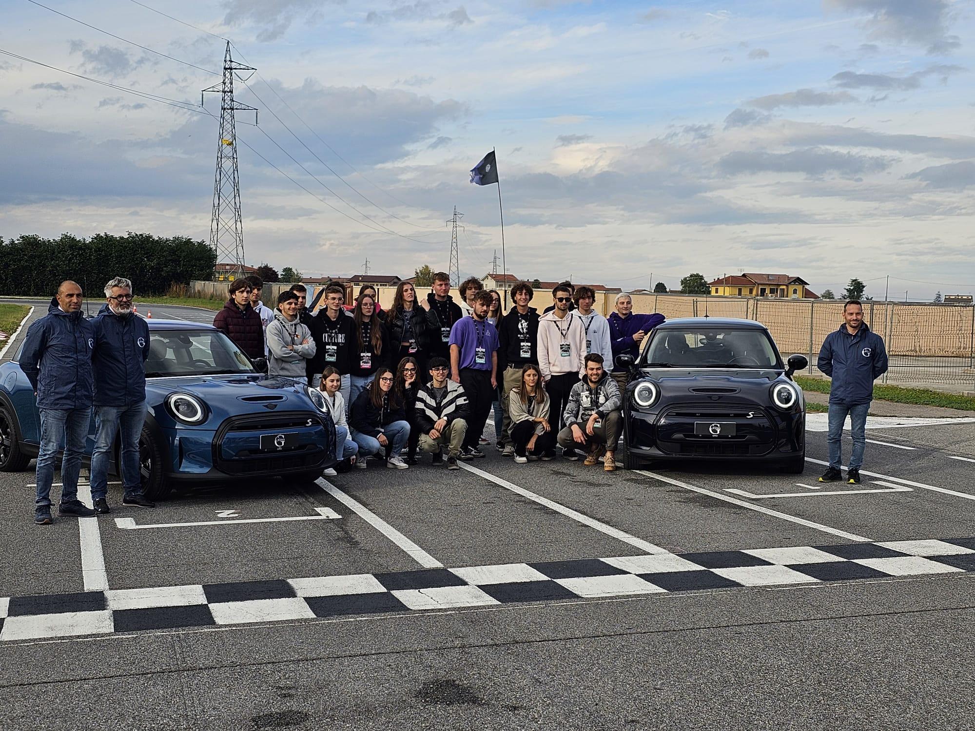 Piemonte: studenti esemplari premiati con un corso di guida sicura