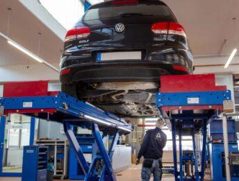 TÜV “Revisione auto annuale”: milioni di veicoli in Germania