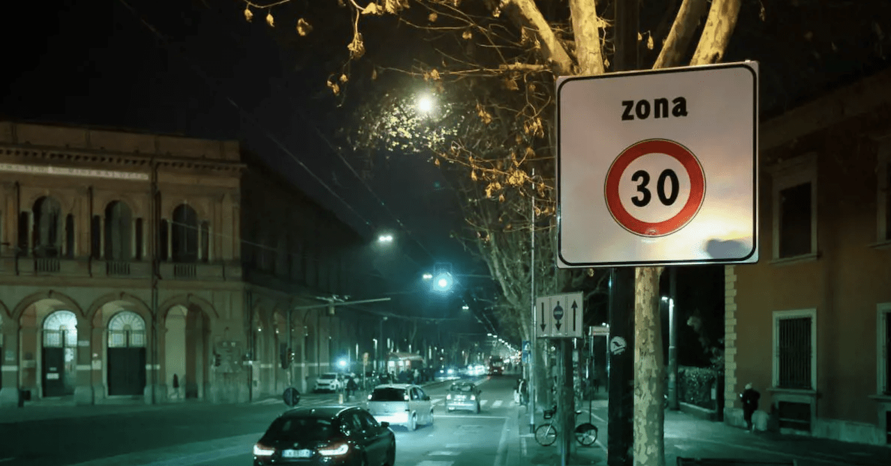 Limite di 30 km/h a Bologna