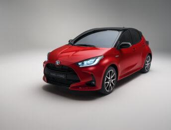 Toyota Yaris con sistema Ibrido che si spegne: come risolvere