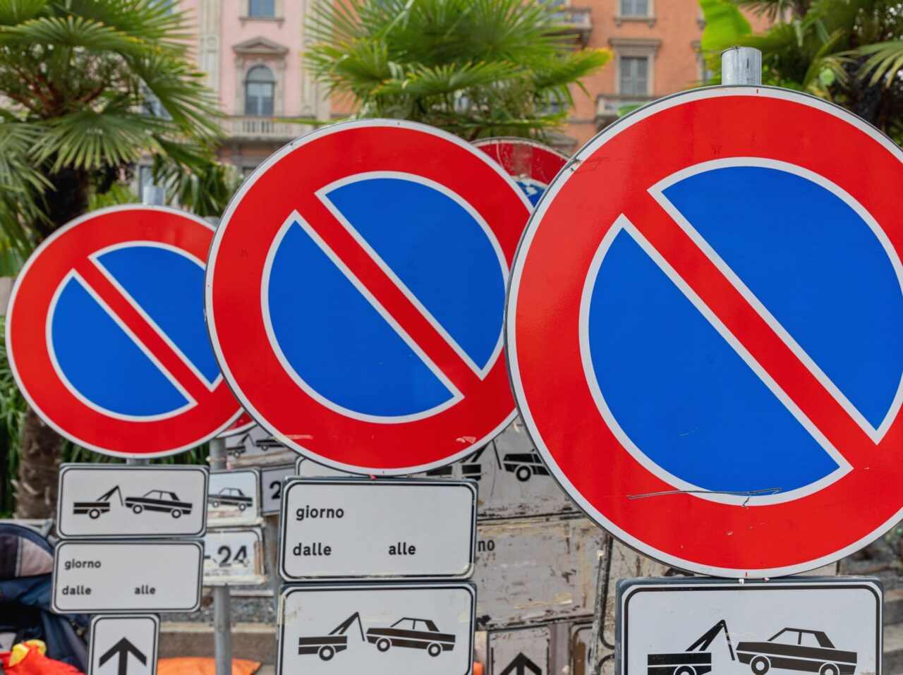 Segnali divieto di sosta