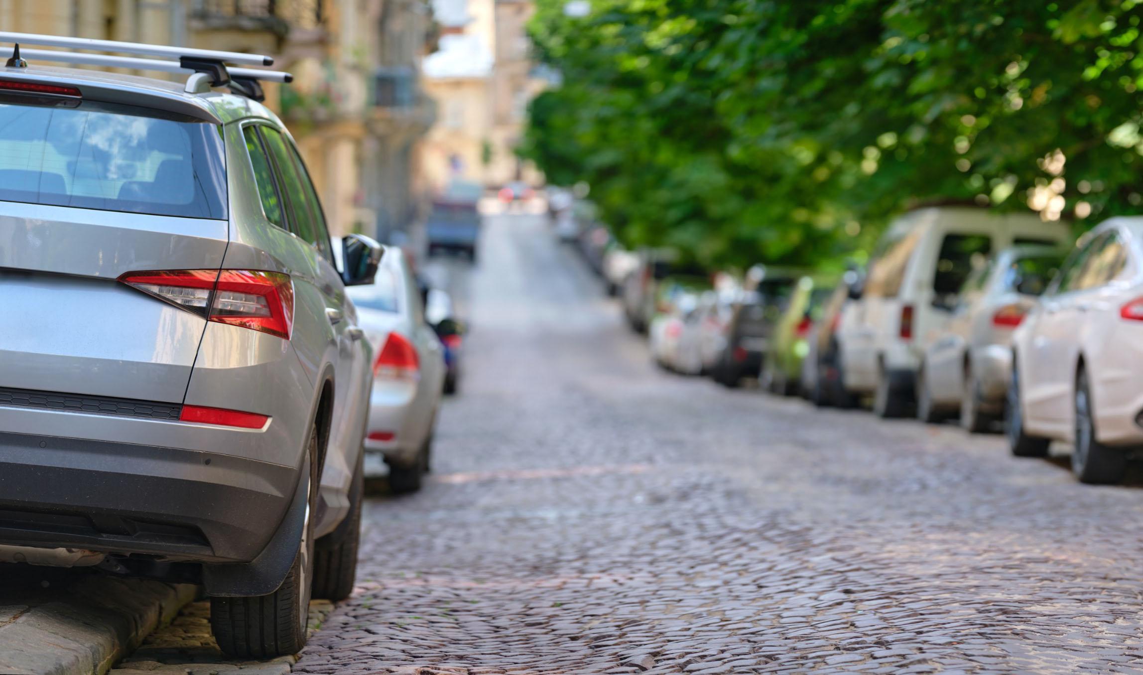 Auto ferme nei fine settimana: proposta shock in Germania