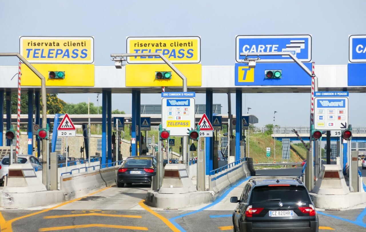 Telepass Grab&Go: come funziona, costo, targhe e dove si compra