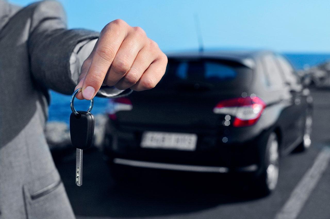 Auto di cortesia: danneggiato può sceglierla da chi vuole [Sentenza]