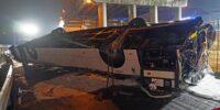 Autobus precipitato dal cavalcavia nell'incidente a Mestre
