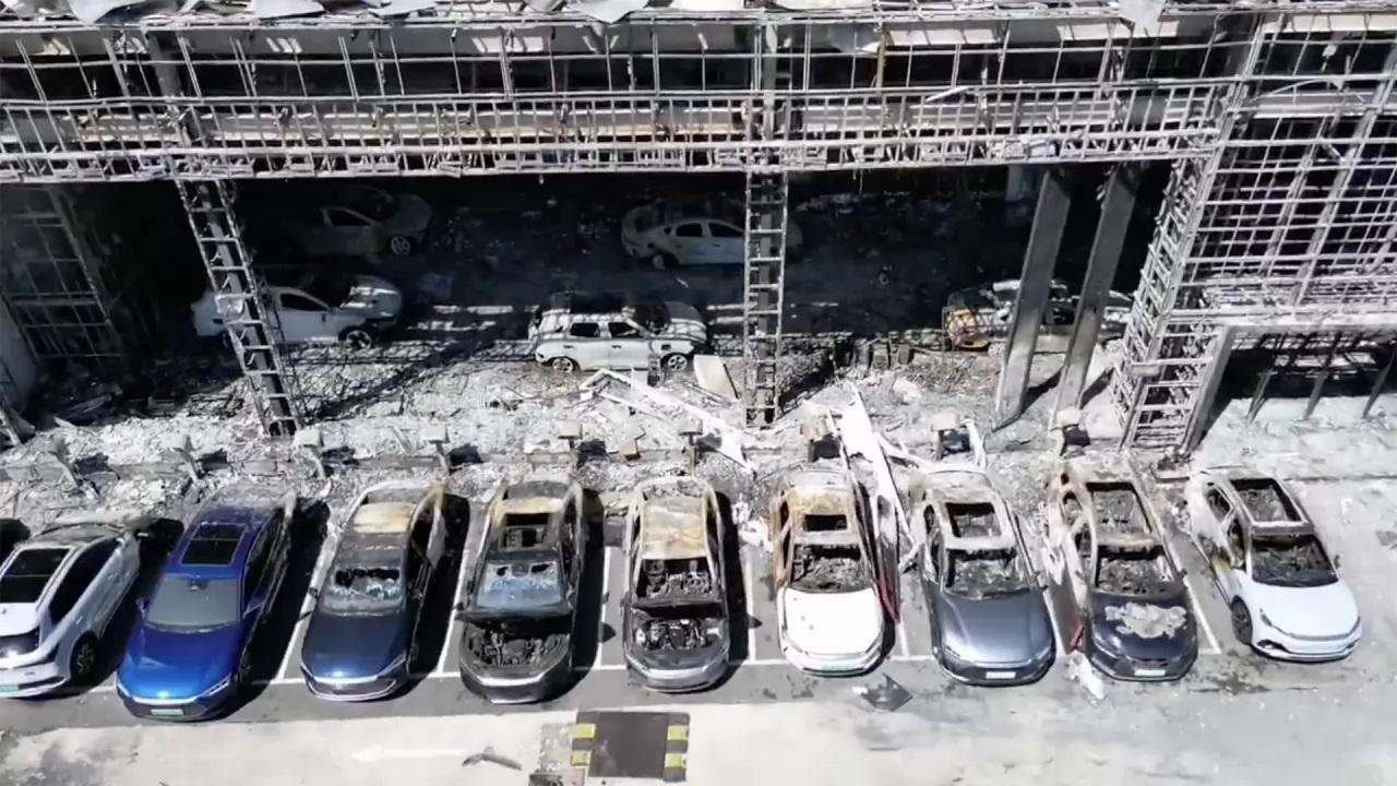Concessionarie auto impreparate sulle EV: 9 incendi nella rete BYD