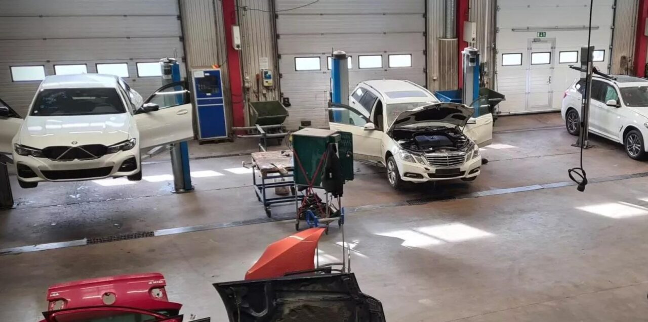 Smontaggio auto a fine vita LKQ