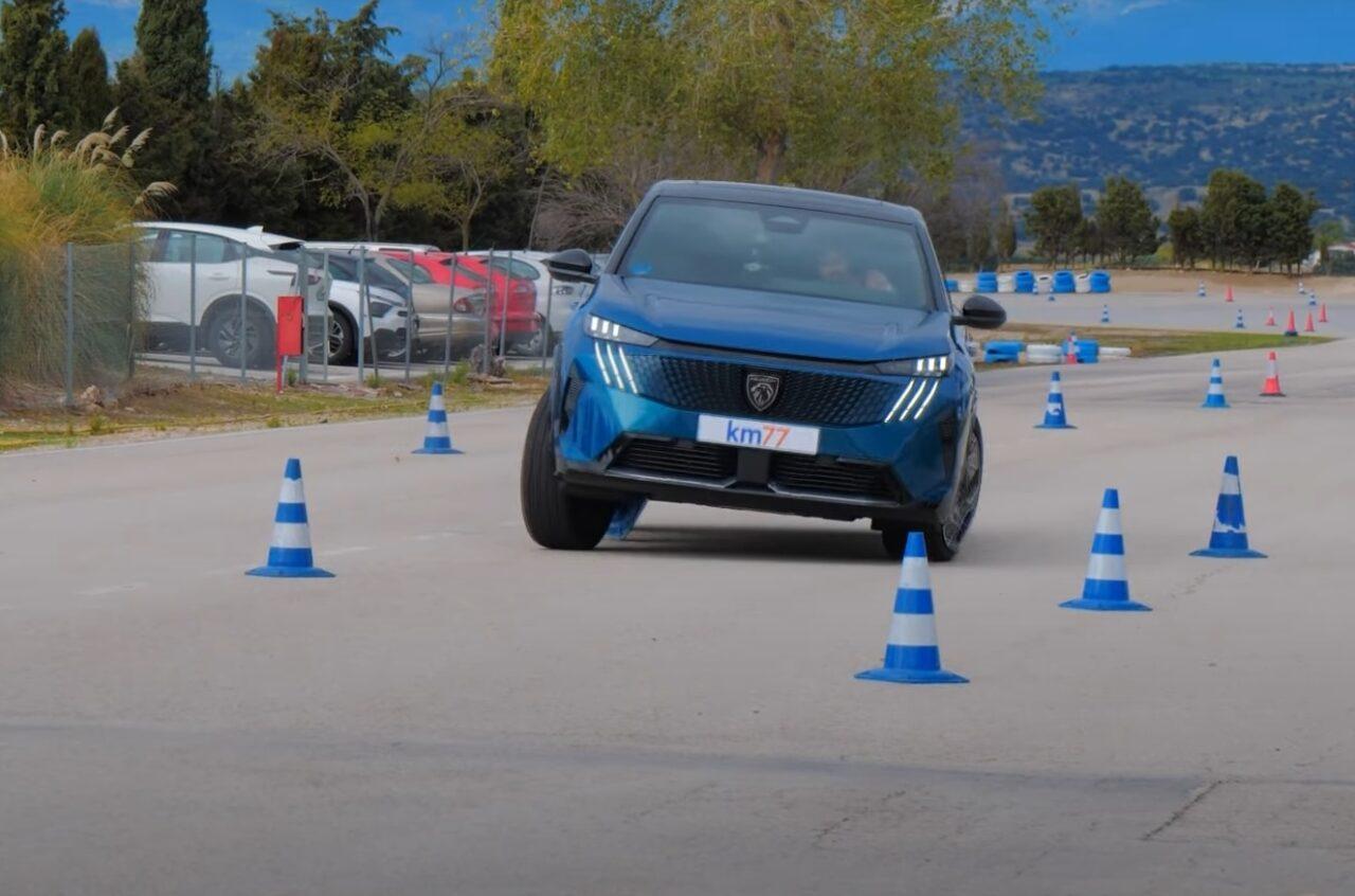 Peugeot E-3008 nel test dell’alce: come va?