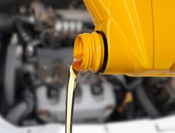 Ricambisti e officine: il prontuario per difendersi dalla crisi dei lubrificanti