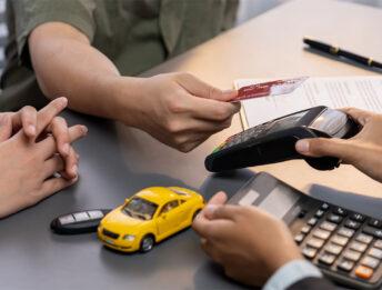Passaggio di proprietà di un’auto: come farlo tra genitori e figli e tra familiari