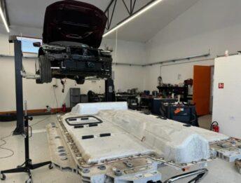 BMW i4: un piccolo incidente si trasforma in un salasso
