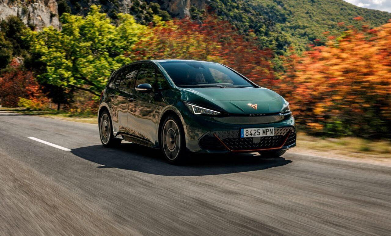 Volkswagen richiama 100.000 auto elettriche: allarme batterie per i modelli ID e Cupra Born