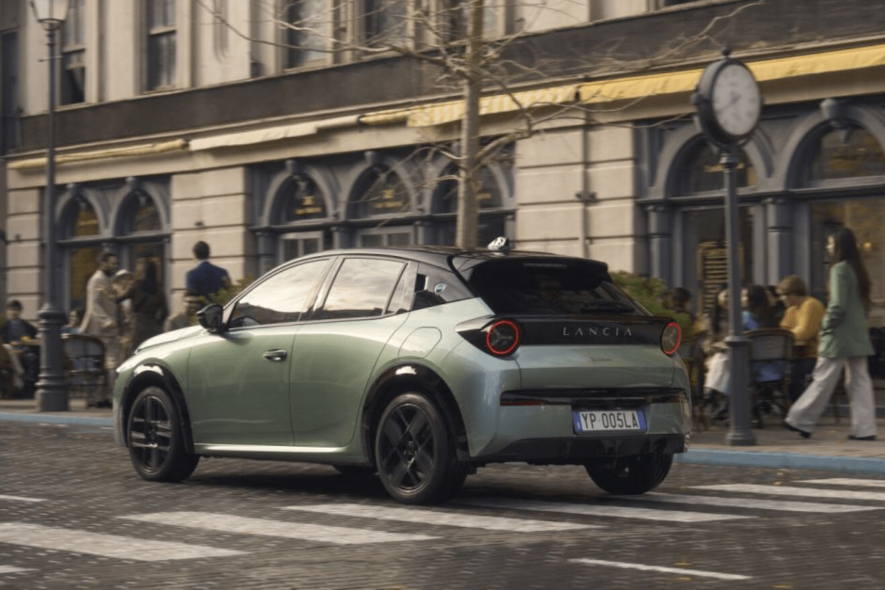 Lancia Ypsilon a benzina 2026