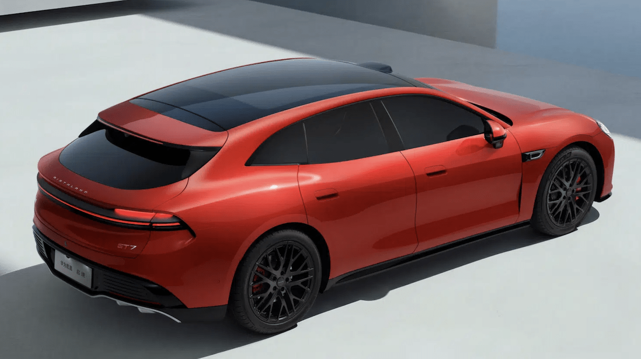 Lo strano caso della Huawei clone della Panamera la berlina cinese sfida il lusso tedesco