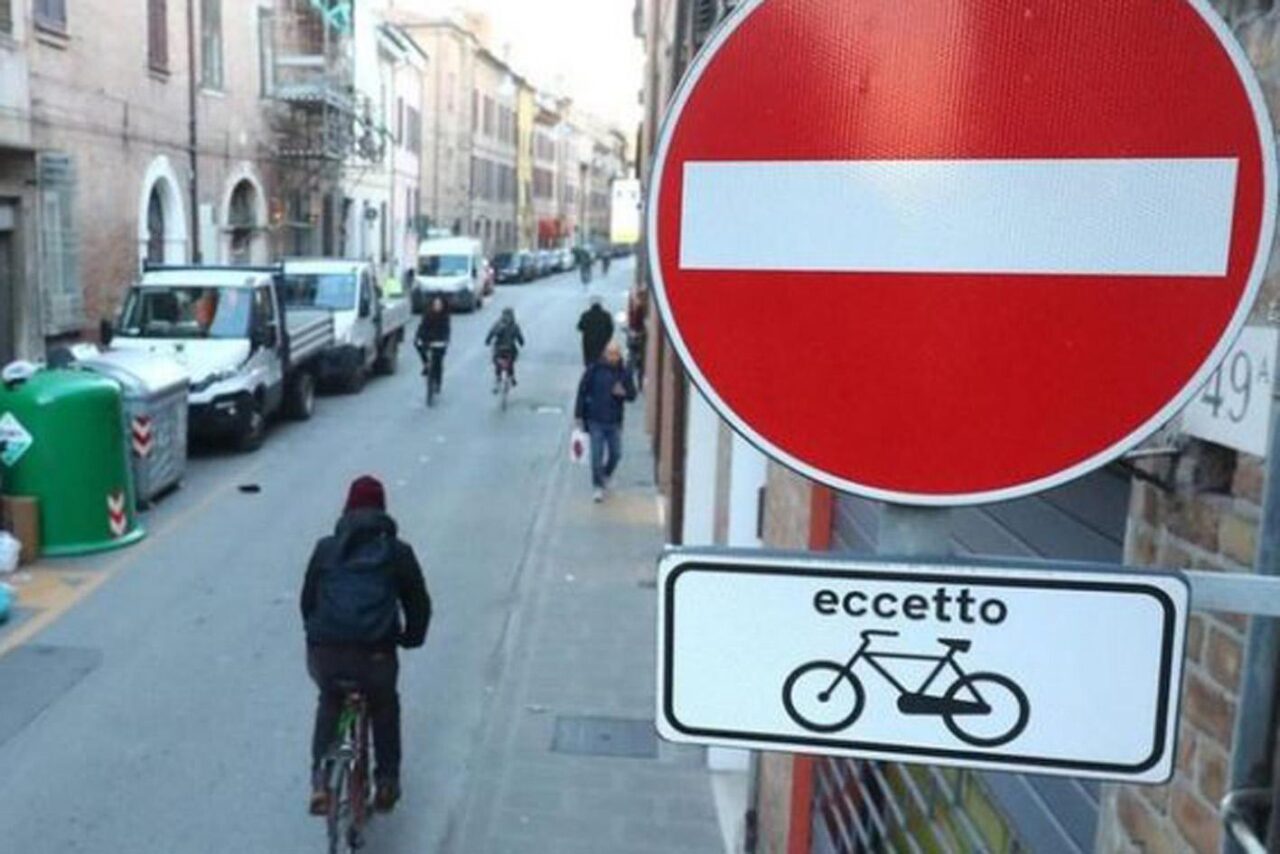 Frontali da senso vietato degli over 80