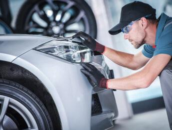 Lampadine Auto: Guida Completa a Fari Alogeni, Xenon e LED. Differenze, durata e sostituzione