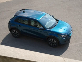 Fiat 600 è anche a benzina: Stellantis cambia marcia e torna al termico