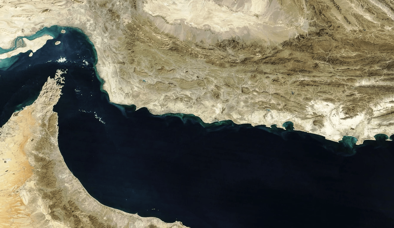 Guerra fredda nel Golfo: cosa succede se l'Iran sigilla Hormuz e Trump risponde col contro-blocco