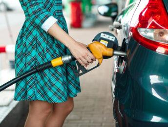 Prezzo benzina e diesel in rialzo da 7 giorni: sconti tolti troppo presto?