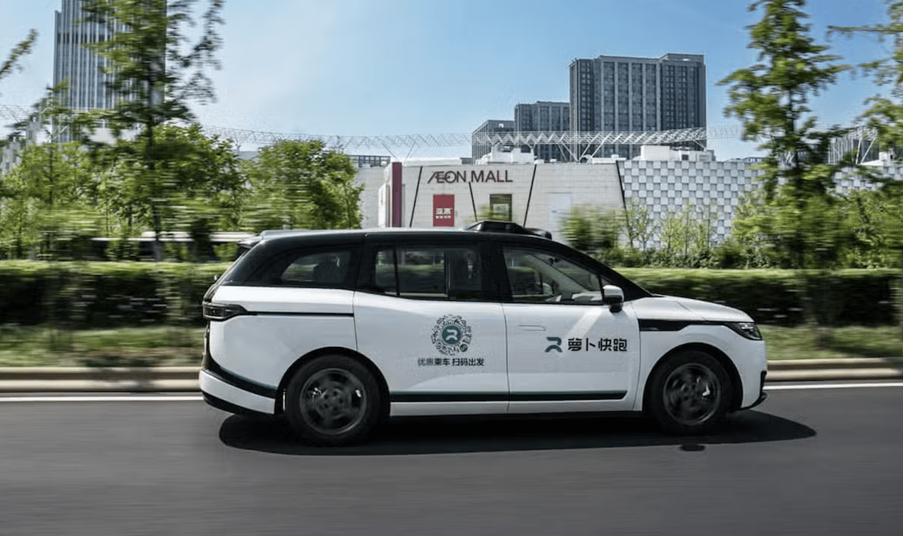 Robotaxi, la Cina frena, stop ai nuovi permessi dopo il caos Baidu Apollo Go