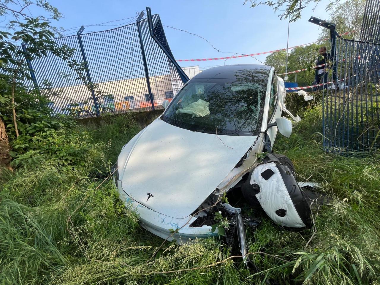 Tesla incidente test drive