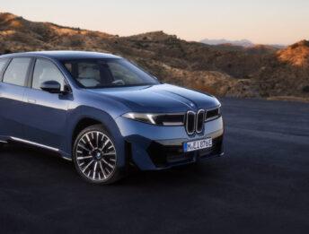 Pirelli: due pneumatici P Zero su misura per la BMW iX3