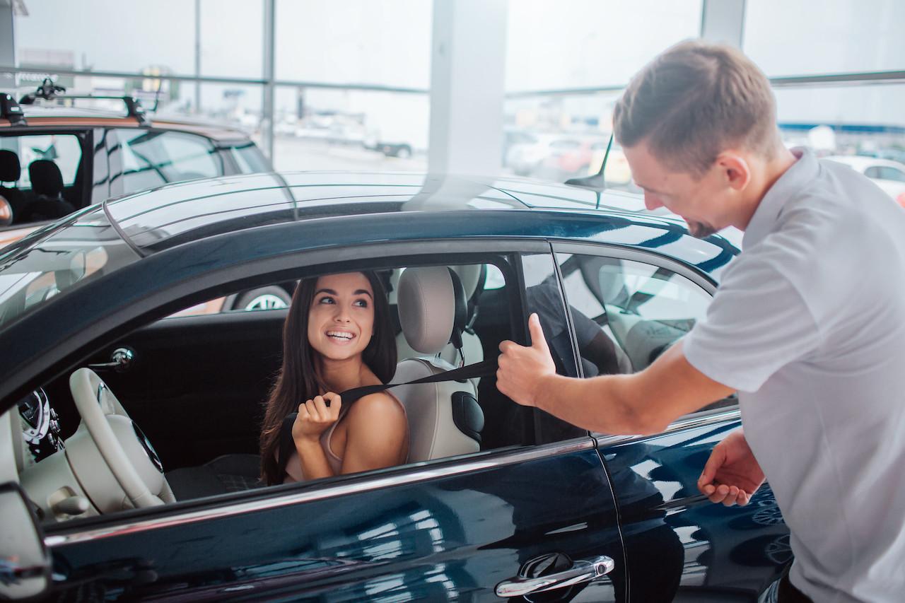 Rimborso incentivi auto elettriche, cosa c’è dietro la beffa