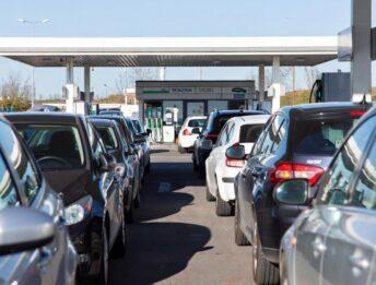 Prezzo benzina e diesel crolla in Slovenia: torna il turismo del pieno?