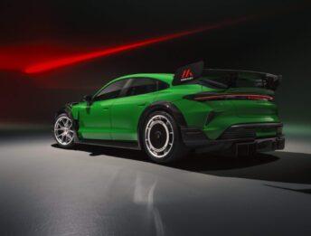 Pirelli P Zero Trofeo RS: nuovo record al Nürburgring con Manthey Kit