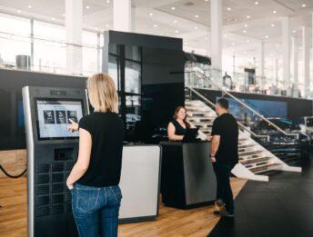 Con il self check-in la riparazione auto diventa smart e H24