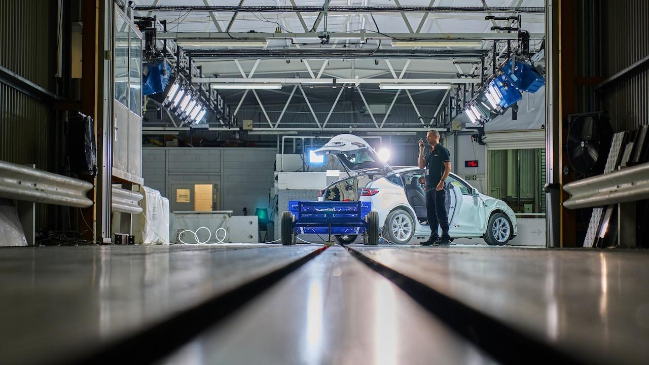 Appello globale eliminare i danni causati dai mini incidenti e mantenere la mobilità economica