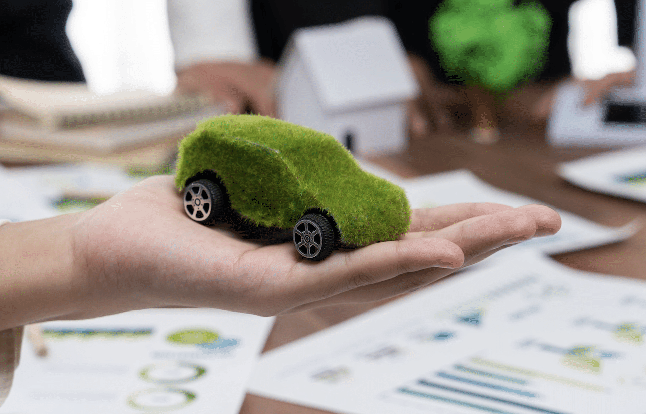 Valore usato auto elettrica, le lobby green attaccano società di noleggio