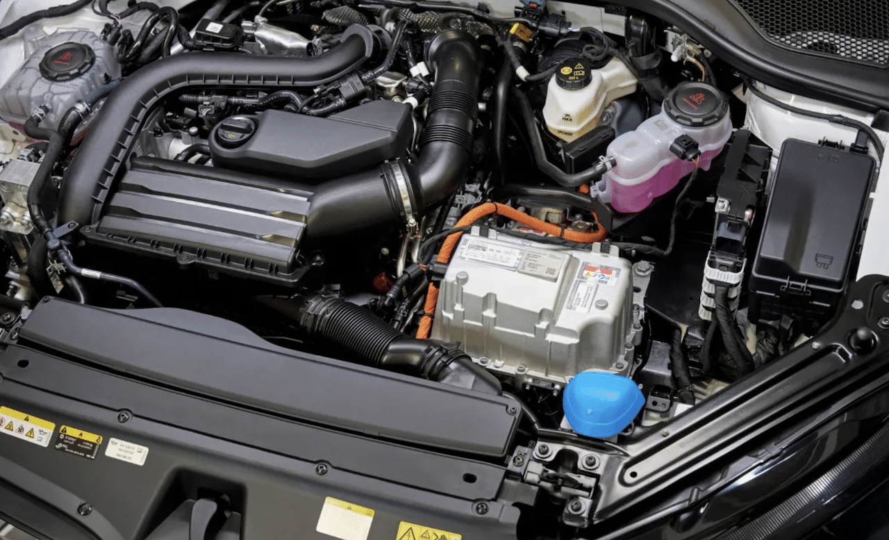 Skoda ora apre al full hybrid con la Octavia, motori, prezzi e consegne in Italia