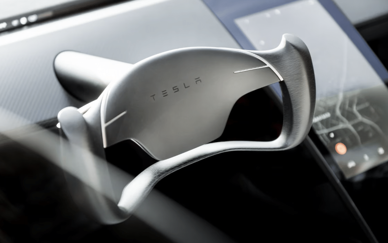 Tesla svela la nuova Roadster, motori, prezzo, autonomia